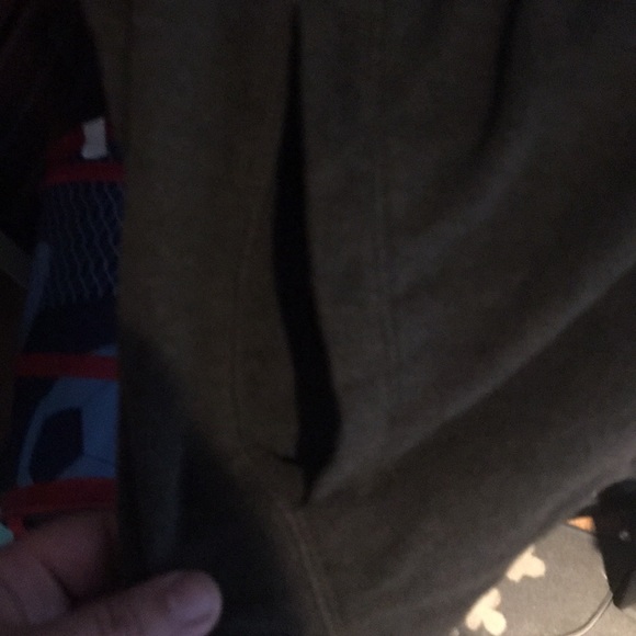 Fleece - Picture 3 of 3